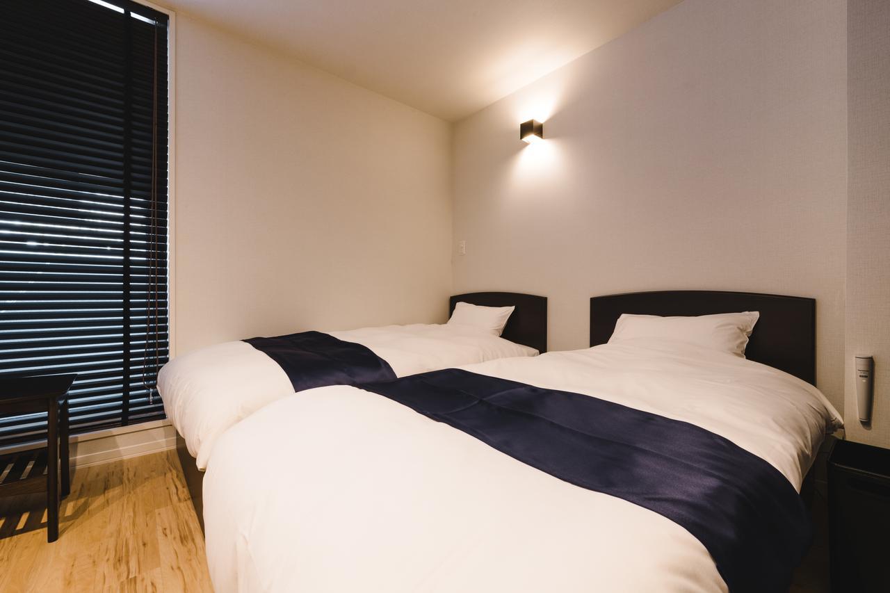 Aparthotel Trip Base Hakataekimae à Fukuoka  Extérieur photo